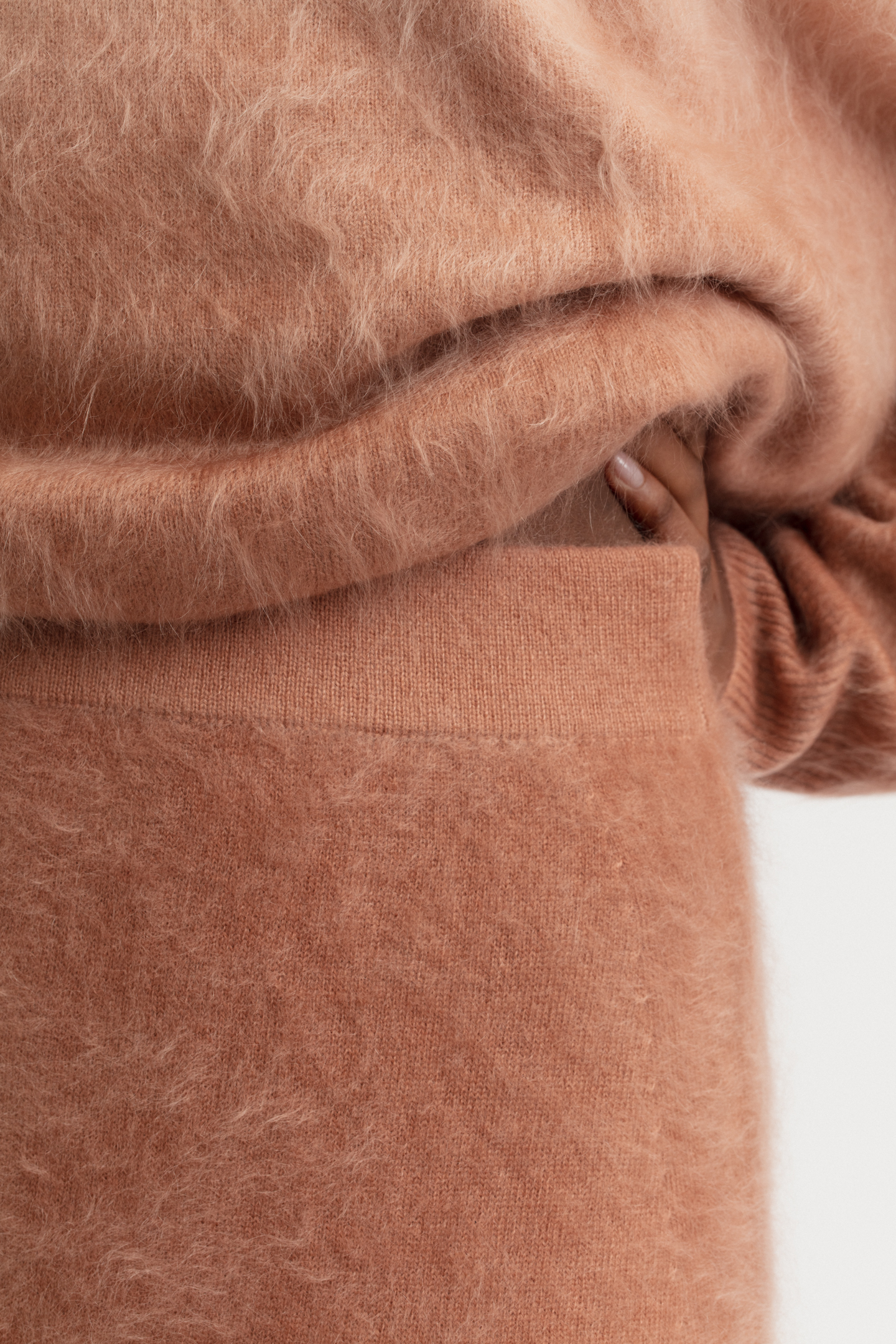 Brushed Cashmere Rock